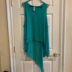 Hi-lo sleeveless blouse (3X)